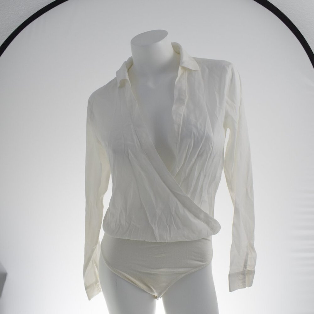 Superdown Long Sleeve Surplice Bodysuit - Size Small